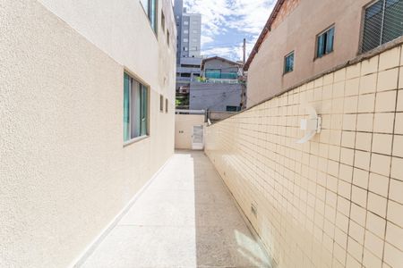 Apartamento à venda com 85m², 3 quartos e 2 vagas Apartamento à venda com 85m², 3 quartos e 2 vagasHall de entrada