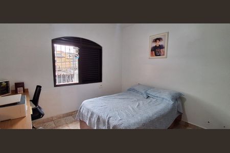 Casa à venda com 174m², 3 quartos e 2 vagasQuarto 1