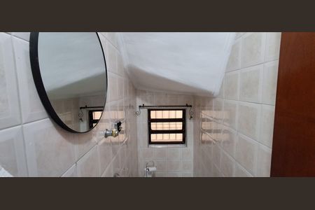 Casa à venda com 174m², 3 quartos e 2 vagasLavabo 