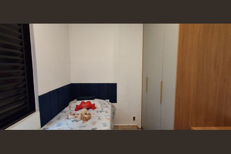 Casa à venda com 174m², 3 quartos e 2 vagasQuarto 2