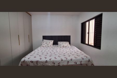 Casa à venda com 174m², 3 quartos e 2 vagasSuíte 