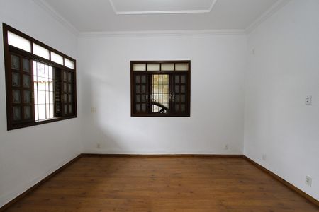 Sala de Jantar de casa para alugar com 5 quartos, 220m² em Camargos, Belo Horizonte
