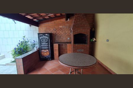 Casa à venda com 174m², 3 quartos e 2 vagas Casa à venda com 174m², 3 quartos e 2 vagasÁrea gourmet