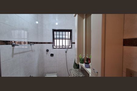 Casa à venda com 174m², 3 quartos e 2 vagas Casa à venda com 174m², 3 quartos e 2 vagasBanheiro Social