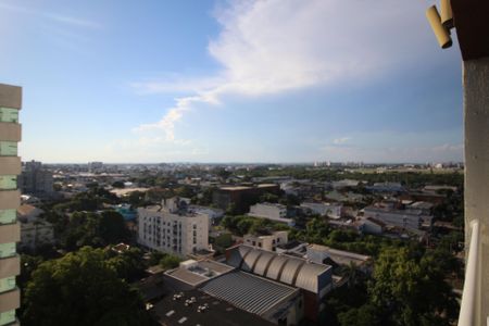 Apartamento para alugar com 72m², 3 quartos e 2 vagasVista