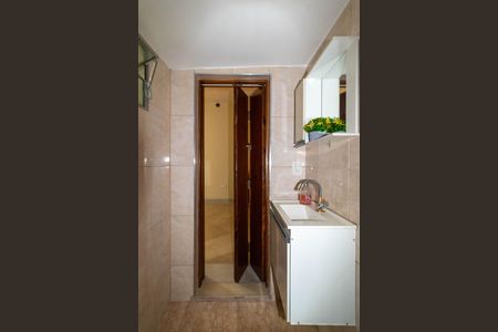 Casa à venda com 256m², 4 quartos e 2 vagasLavabo