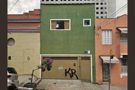 Casa à venda com 256m², 4 quartos e 2 vagasFachada