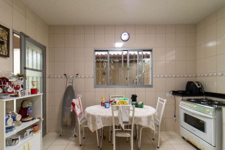 Casa à venda com 256m², 4 quartos e 2 vagasCozinha