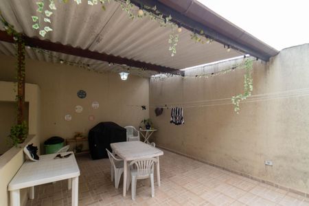 Casa à venda com 256m², 4 quartos e 2 vagasQuintal
