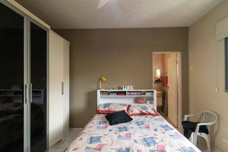 Casa à venda com 256m², 4 quartos e 2 vagasSuíte