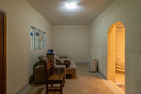 Casa à venda com 256m², 4 quartos e 2 vagasSala 2