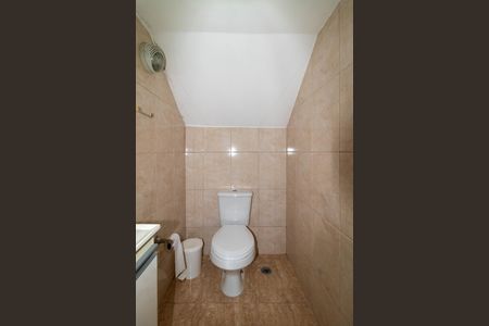 Casa à venda com 256m², 4 quartos e 2 vagasLavabo