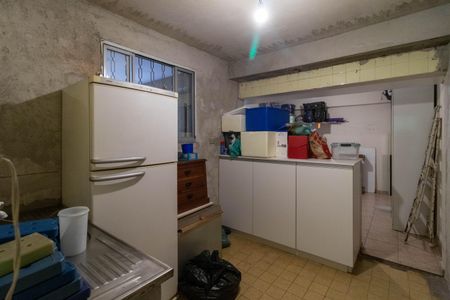 Casa à venda com 256m², 4 quartos e 2 vagasEdícula - Cozinha