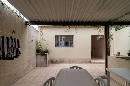 Casa à venda com 256m², 4 quartos e 2 vagasQuintal