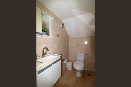 Casa à venda com 256m², 4 quartos e 2 vagasLavabo