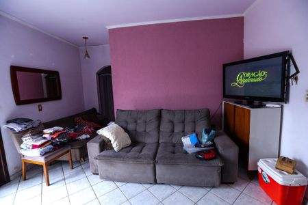 Casa à venda com 270m², 4 quartos e 3 vagasSala