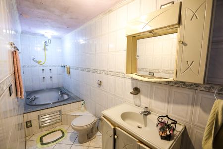 Casa à venda com 270m², 4 quartos e 3 vagasBanheiro do Quarto 2