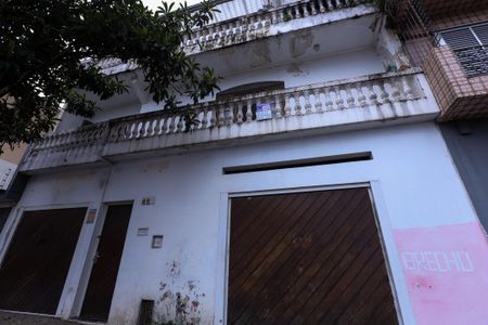 Casa à venda com 270m², 4 quartos e 3 vagasFachada