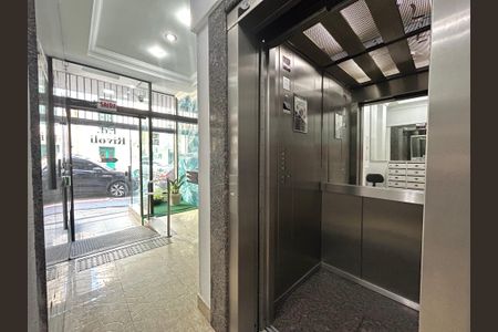 Apartamento para alugar com 102m², 1 quarto e sem vagaElevador 