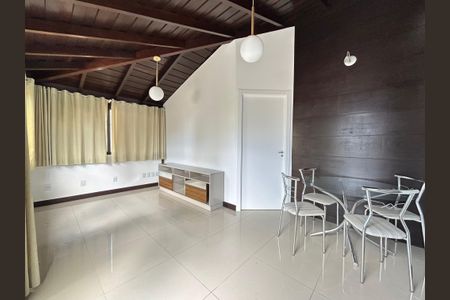 Sala de apartamento para alugar com 1 quarto, 102m² em Centro, Florianópolis