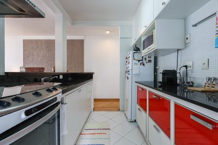 Apartamento à venda com 75m², 2 quartos e 2 vagas Apartamento à venda com 75m², 2 quartos e 2 vagasCozinha