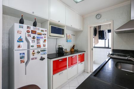 Apartamento à venda com 75m², 2 quartos e 2 vagas Apartamento à venda com 75m², 2 quartos e 2 vagasCozinha