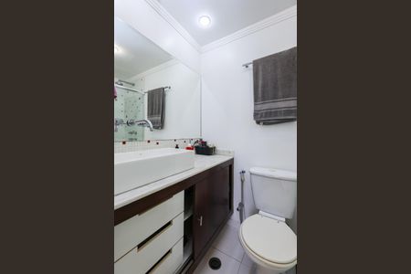 Apartamento à venda com 75m², 2 quartos e 2 vagas Apartamento à venda com 75m², 2 quartos e 2 vagasBanheiro da Suíte