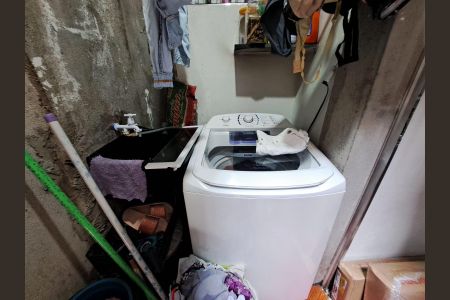 Casa à venda com 100m², 3 quartos e 1 vaga Casa à venda com 100m², 3 quartos e 1 vagaÁrea de Serviço - CASA 2