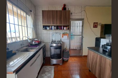 Casa à venda com 100m², 3 quartos e 1 vaga Casa à venda com 100m², 3 quartos e 1 vagaCozinha - Casa 3