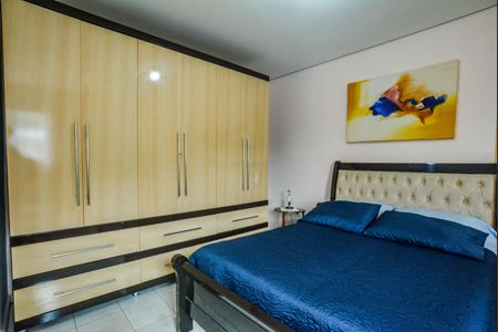 Casa à venda com 100m², 2 quartos e 1 vagaQuarto Suíte