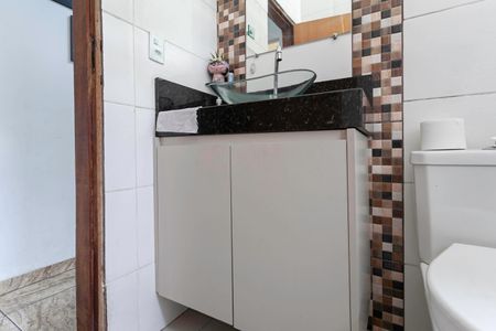 Apartamento para alugar com 220m², 3 quartos e sem vagaBanheiro social 