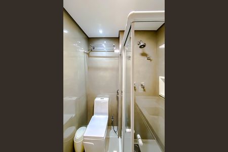 Apartamento à venda com 82m², 3 quartos e 2 vagas Apartamento à venda com 82m², 3 quartos e 2 vagasBanheiro da Suíte