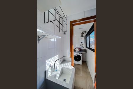 Apartamento à venda com 82m², 3 quartos e 2 vagas Apartamento à venda com 82m², 3 quartos e 2 vagasÁrea de serviço