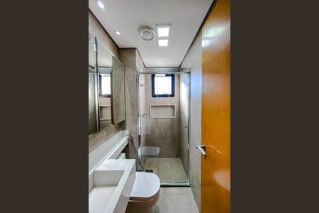 Apartamento à venda com 82m², 3 quartos e 2 vagas Apartamento à venda com 82m², 3 quartos e 2 vagasBanheiro social