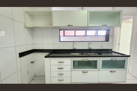 Apartamento para alugar com 268m², 4 quartos e 2 vagasCozinha