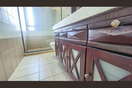 Apartamento para alugar com 268m², 4 quartos e 2 vagasBanheiro Social