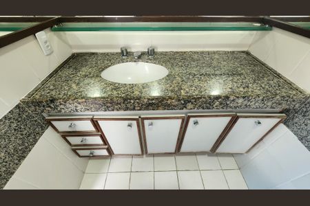 Apartamento para alugar com 268m², 4 quartos e 2 vagasBanheiro da Suíte 2