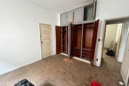 Casa para alugar com 700m², 5 quartos e 4 vagas Casa para alugar com 700m², 5 quartos e 4 vagasQuarto 2