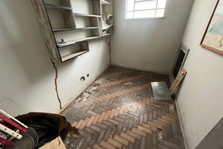 Casa para alugar com 700m², 5 quartos e 4 vagas Casa para alugar com 700m², 5 quartos e 4 vagasEscritorio