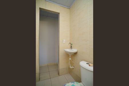 Banheiro de casa para alugar com 1 quarto, 35m² em Recanto de Itaipuaçu, Maricá