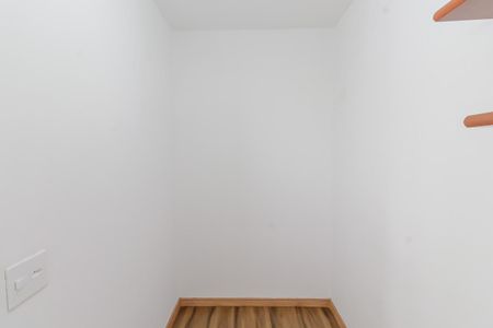 Apartamento para alugar com 71m², 2 quartos e 1 vaga Apartamento para alugar com 71m², 2 quartos e 1 vagaQuarto de Serviço