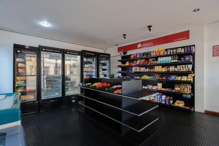 Apartamento para alugar com 49m², 2 quartos e 1 vagaÁrea comum - Mini-mercado