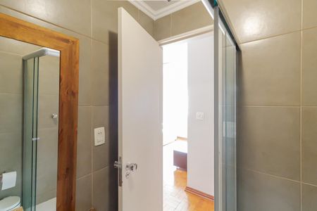 Banheiro de apartamento para alugar com 3 quartos, 89m² em Vila Nova Conceição, São Paulo