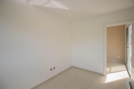 Quarto 1 de apartamento para alugar com 2 quartos, 55m² em Galo Branco, São Gonçalo