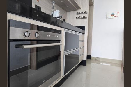 Apartamento para alugar com 53m², 2 quartos e 1 vagaCozinha 