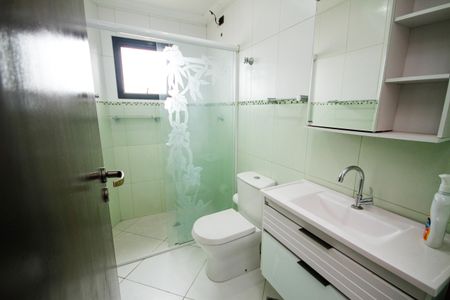 Apartamento para alugar com 94m², 2 quartos e 2 vagas Apartamento para alugar com 94m², 2 quartos e 2 vagasBanheiro da Suíte 1
