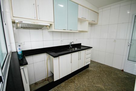 Apartamento para alugar com 94m², 2 quartos e 2 vagas Apartamento para alugar com 94m², 2 quartos e 2 vagasCozinha