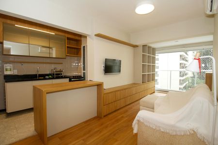 Sala de Estar e Jantar de apartamento para alugar com 2 quartos, 66m² em Paraíso, São Paulo