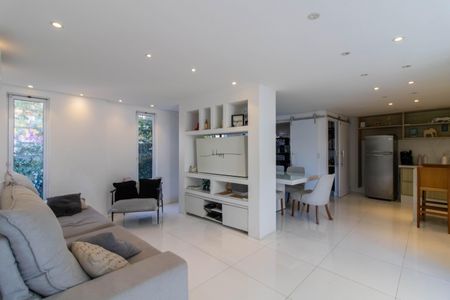 Sala de casa para alugar com 3 quartos, 200m² em Picanço, Guarulhos