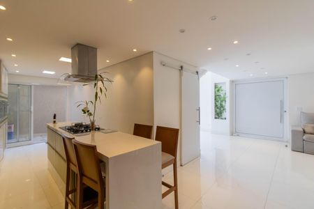 Casa para alugar com 200m², 3 quartos e 2 vagas Casa para alugar com 200m², 3 quartos e 2 vagasCozinha